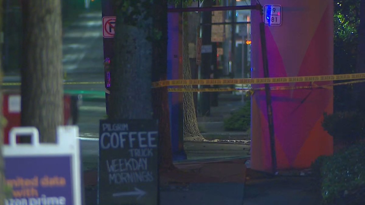 Seattle investigating a deadly shooting along Aurora Ave. Man in his 30's found with fatal gunshot wound near Oak Tree Cinemas Highway 99 blocked from N 100th - N 105th right now.