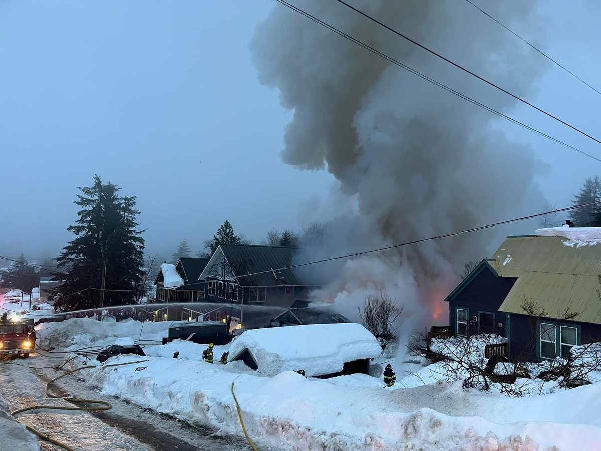 Kittitas Fire District 6 sharing these dramatic photos of a home explosion in Roslyn this morning near S 3rd St and West Montana Avenue. Multiple homes damaged, unknown if anyone was inside