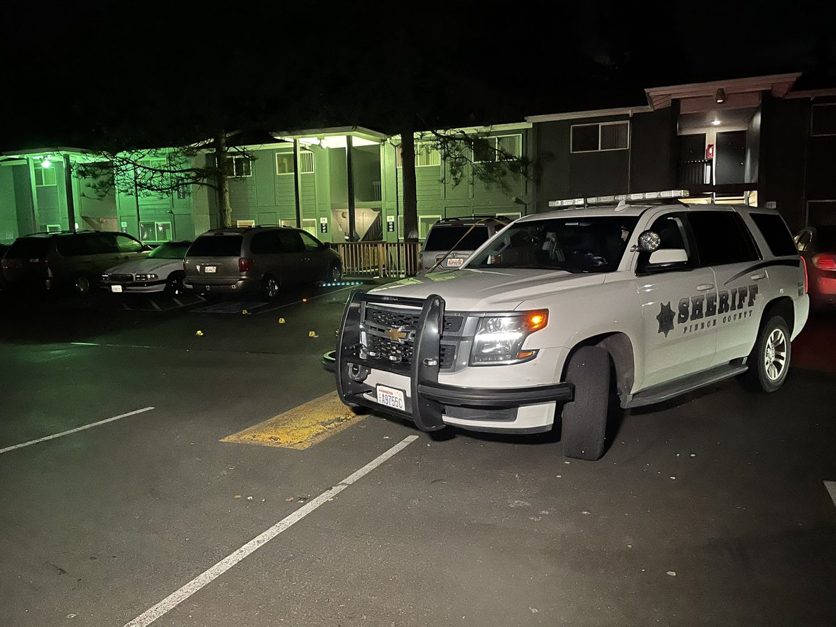 @PierceSheriff and forensics on the scene of a shooting investigation at an apartment complex off of 96th Street South in Parkland. At least six shell casings on the ground outside of apartments