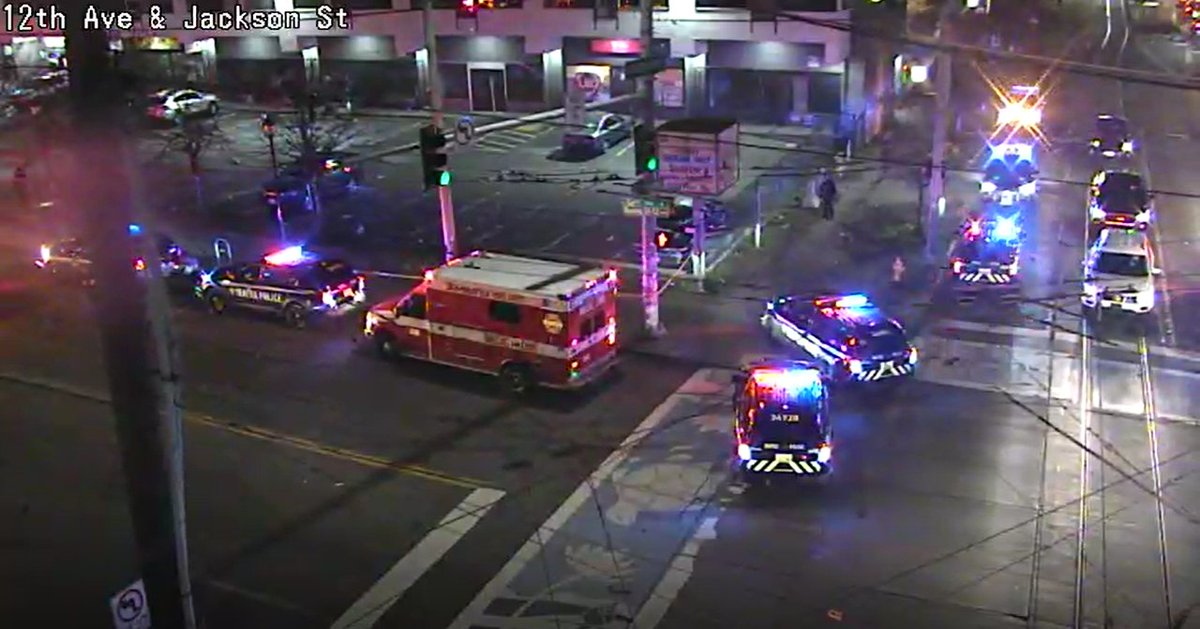 One person shot in Seattle's Chinatown-International District at 12/Jackson. Multiple officers on scene, as well as fire, medics. Crime scene set up. This shooting is just 4 blocks from where another shooting happened at an encampment at 10th/Lane this morning