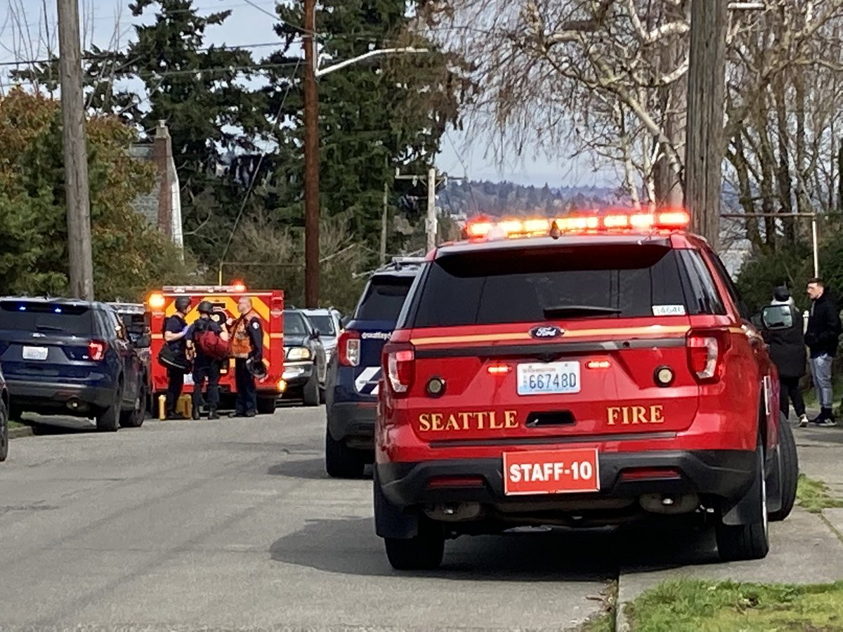 Shooting in Columbia City/Seattle in area of 3900 area S Angeline Street