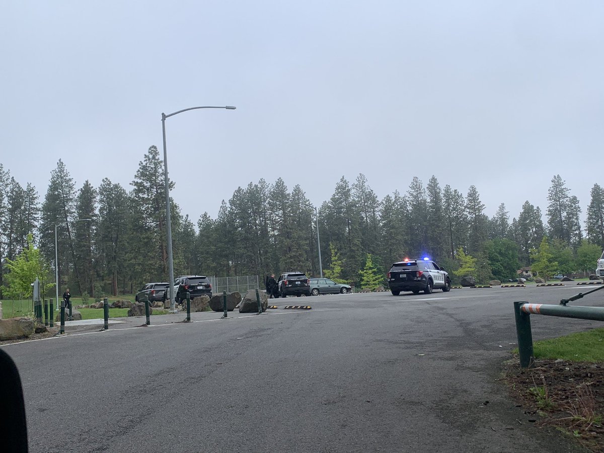 lower south hill. Reports of a shooting in the park took place. Currently police are conducting an investigation trying to find a shell casings to confirm if there was a shooting