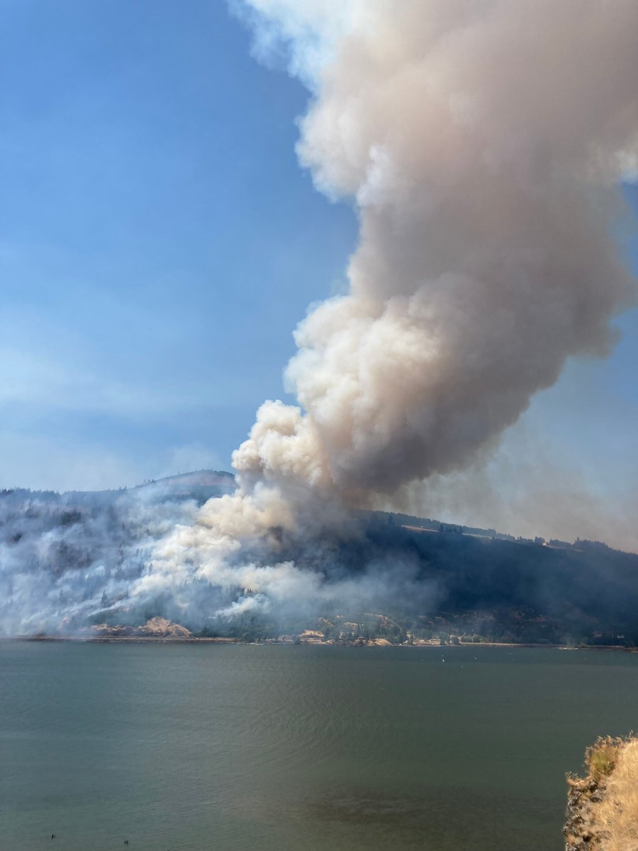 The Tunnel Five Fire burning in the Columbia Gorge near White Salmon, Wash. is burning an estimated 533 acres and is 0% contained.