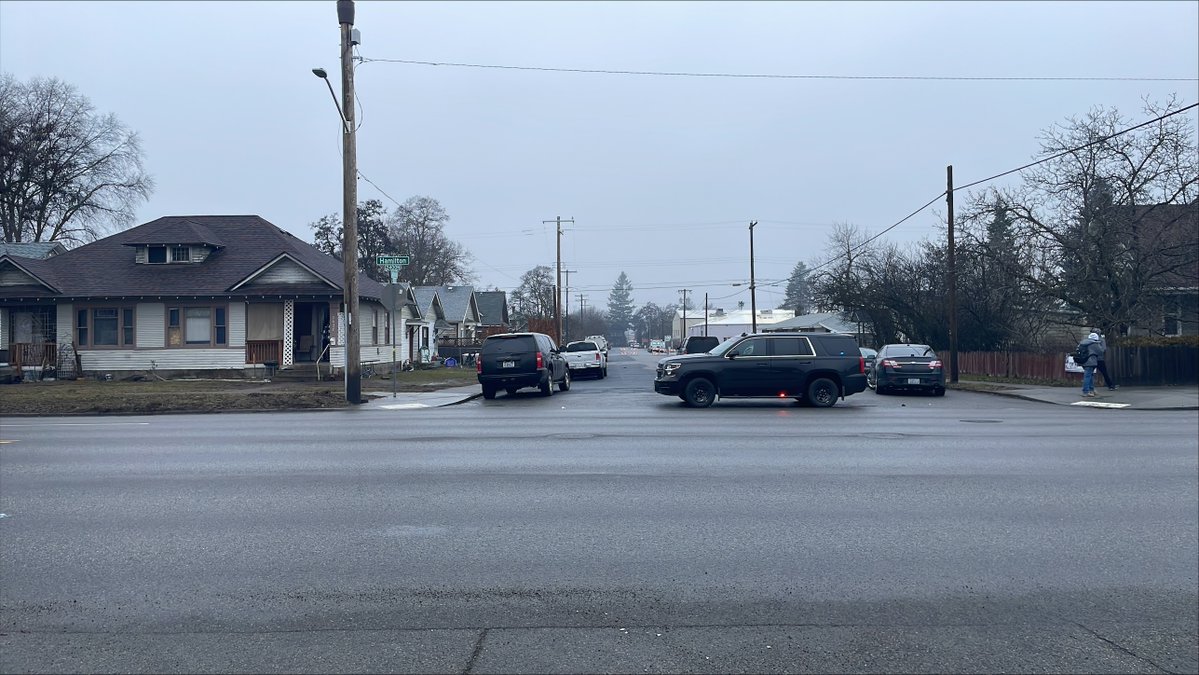 Spokane police searching for suspect after man was found dead from gunshot wound in the Logan neighborhood