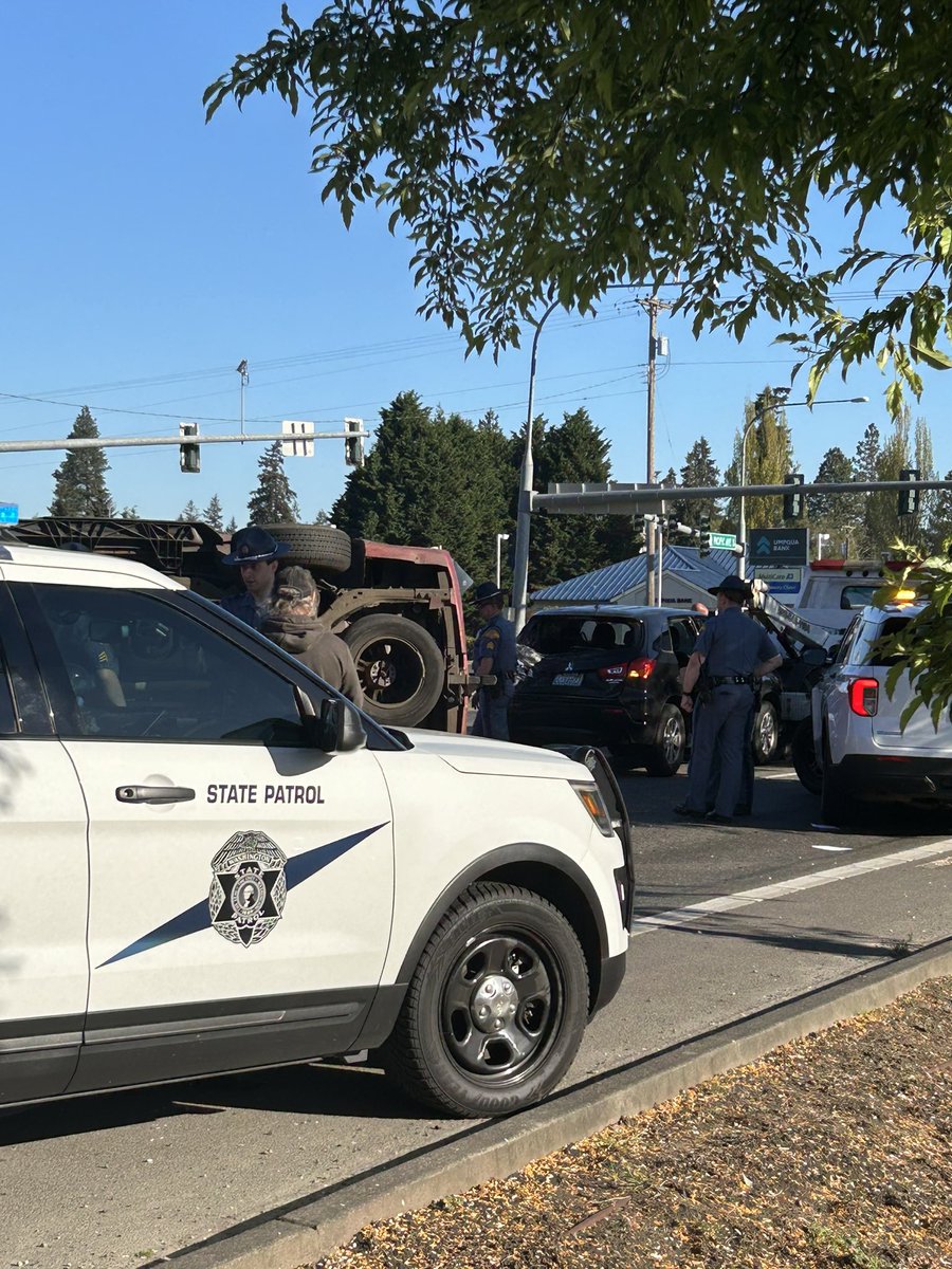 One person was killed and another taken to the hospital after a multi vehicle crash in Spanaway. The causing driver is the one who passed away.Crash on SR 7 in Spanaway leaves 1 dead, 1 hospitalized  