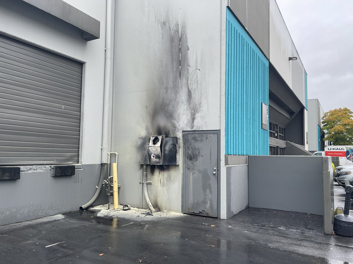 Puget Sound Fire and Renton RFA responded to a reported commercial building fire in the 1000 block of Industry Drive. Firefighters arrived and found an electrical box arcing and the power was out to the building. No injuries were reported