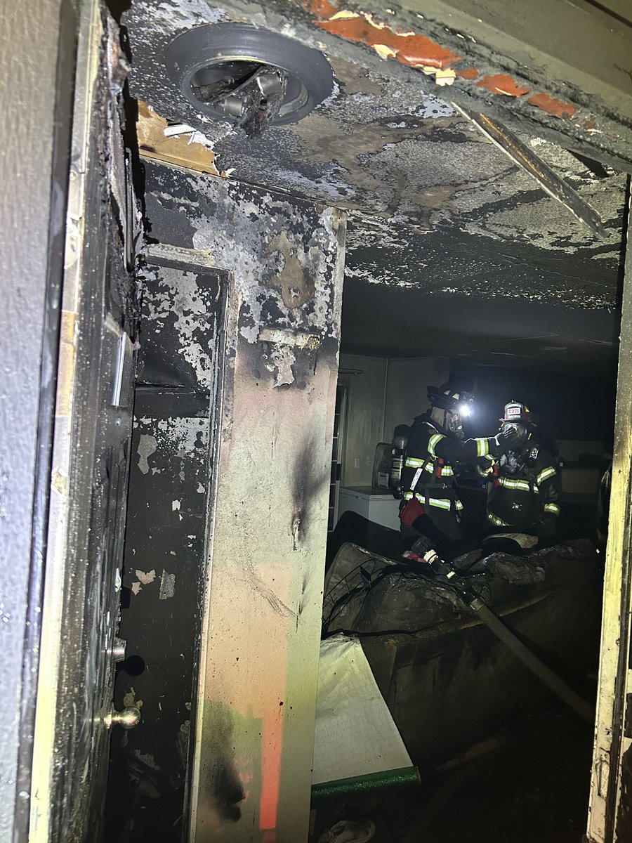 Puget Sound Fire responded to an apartment fire in the 6100 block of South 239th Street. Firefighters arrived and found smoke coming from the door of one apartment. Firefighters extinguished the fire in approximately 20 minutes