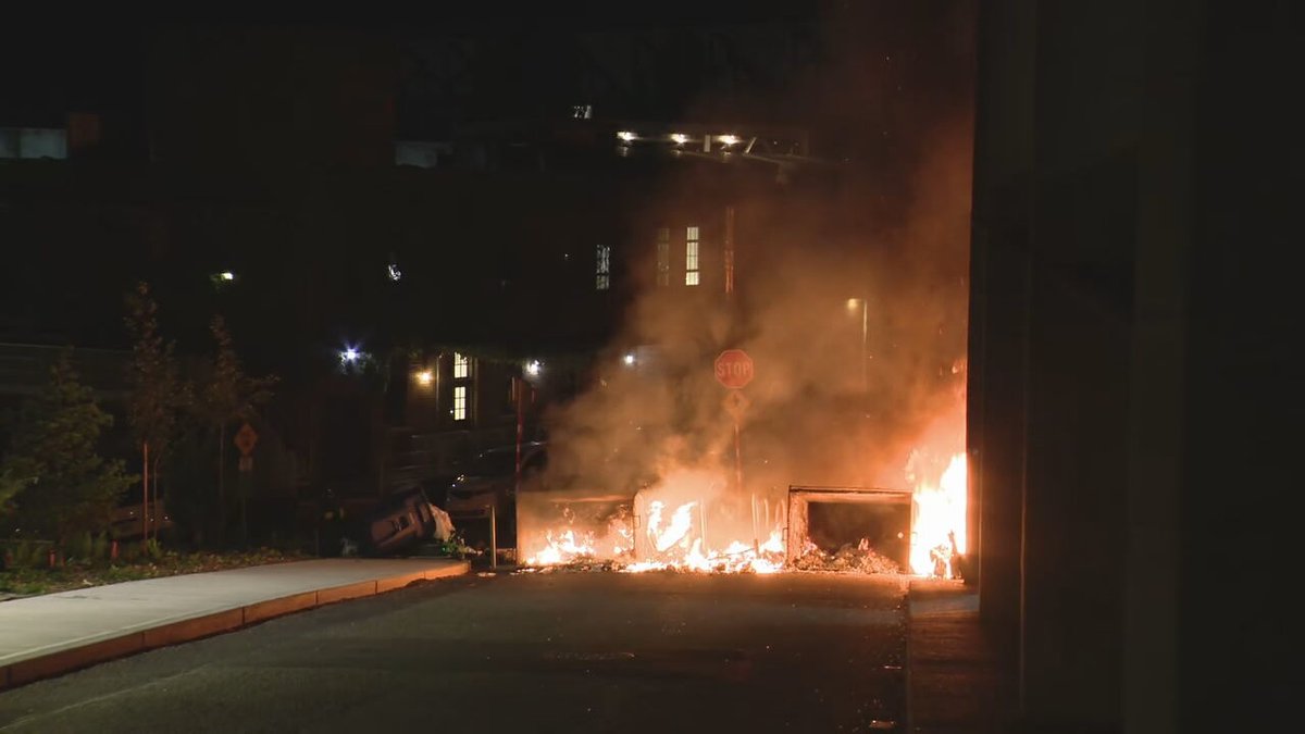 The fire is burning on Jefferson Road between the IEB (occupied) and the UW Engineering Library. No sign of the fire department or police response here