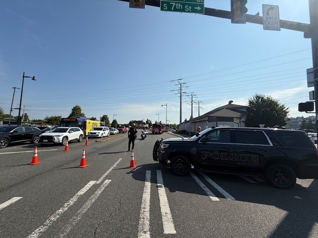 PD assisting @RentonRFA for traffic control as they are working a commercial fire that broke out at 600 Block of Rainier Ave S.  Rainier Ave S closed northbound at SW 7th street and traffic being diverted.  Please avoid the area for now and find an alternate route if possible
