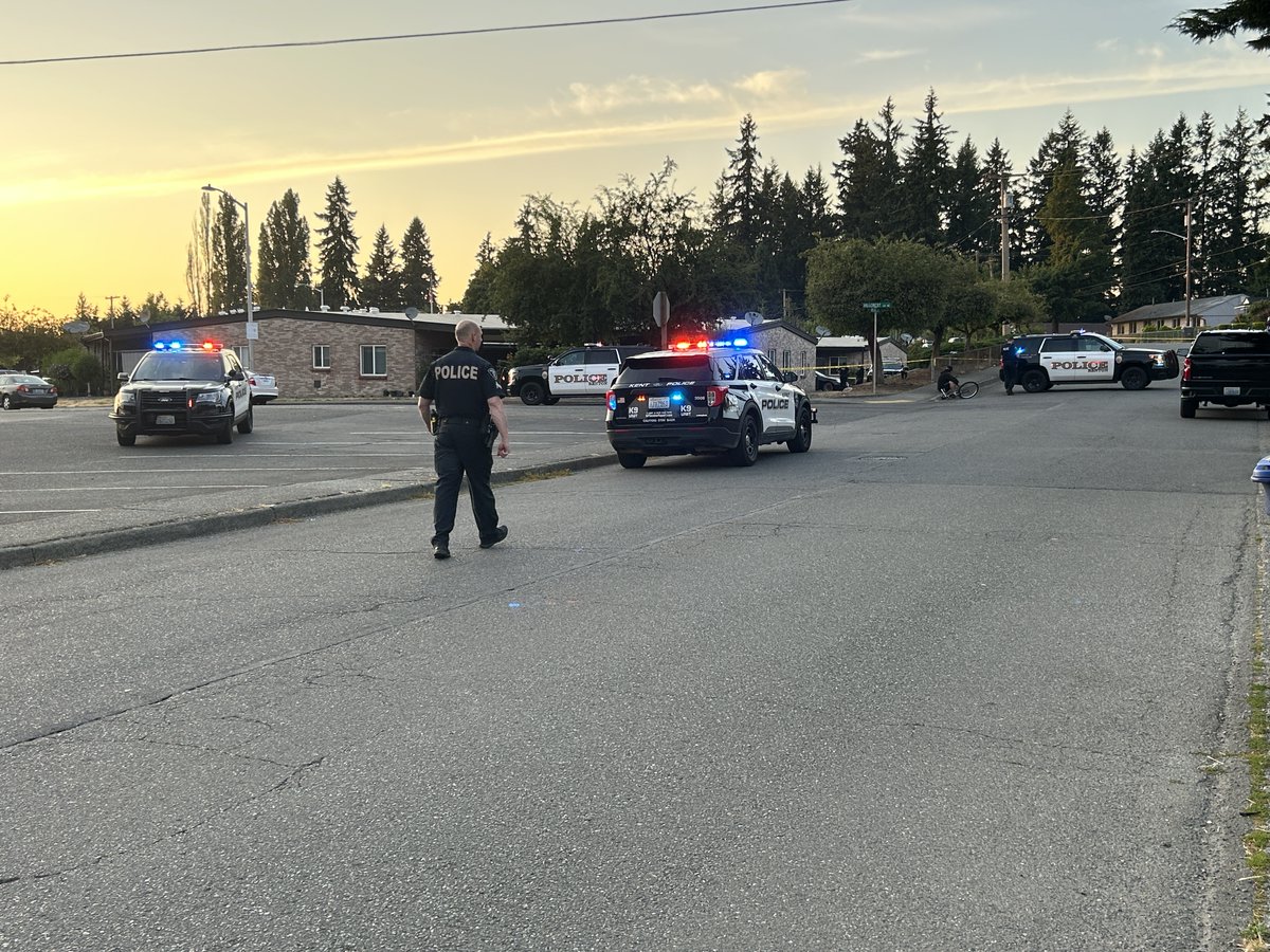 3 people were shot and killed in Renton. This happened around 7:30 near the Meadow Crest Playground on Kirkland Ave NE.