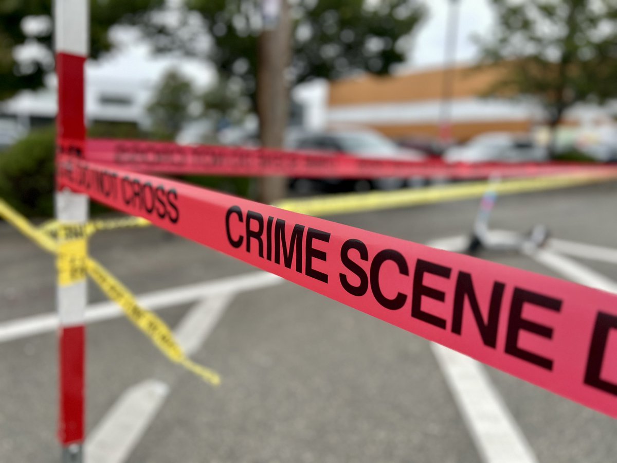 Detectives Investigating Homicide in SODO: police detectives are investigating another homicide in the 400 block of South Massachusetts Street