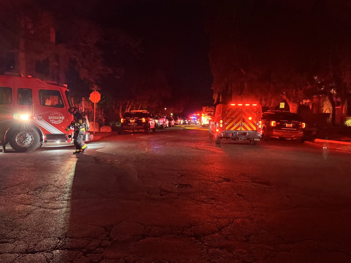 200 blk N Yakima Ave,  TFD responded to an apartment building with flames visible. Crews arrived &amp; found fire climbing from the 1st floor up the side of the building. Crews extinguished the fire quickly. Fire contained to one unit &amp;amp; some exterior.  